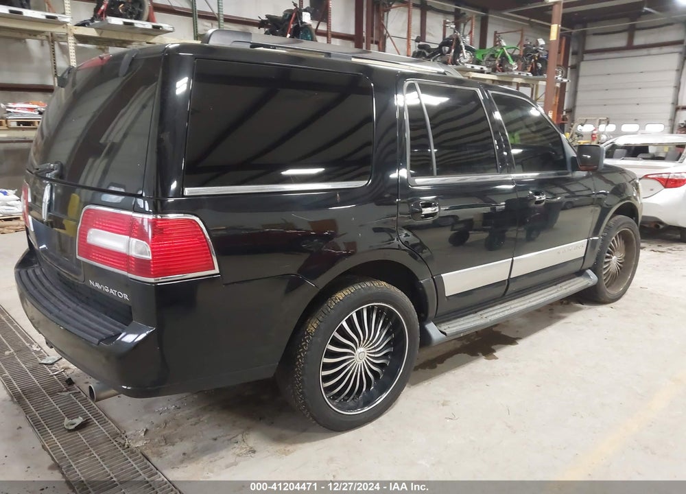 2008 LINCOLN NAVIGATOR VIN: 5LMFU285X8LJ08607
