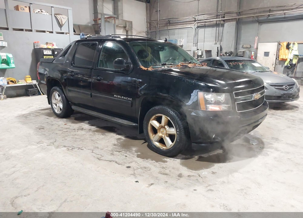 2011 CHEVROLET AVALANCHE 1500 LT1 VIN: 3GNTKFE30BG104877