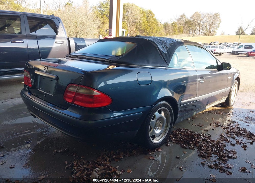 1999 MERCEDES-BENZ CLK 320 VIN: WDBLK65G7XT023895