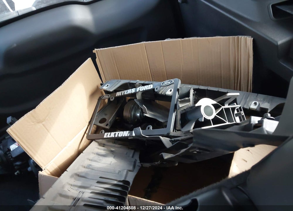 2018 FORD ESCAPE TITANIUM VIN: 1FMCU9J99JUC55609