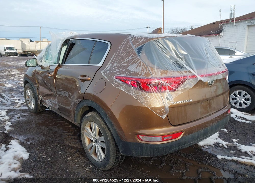 2018 KIA SPORTAGE LX VIN: KNDPM3AC7J7301838