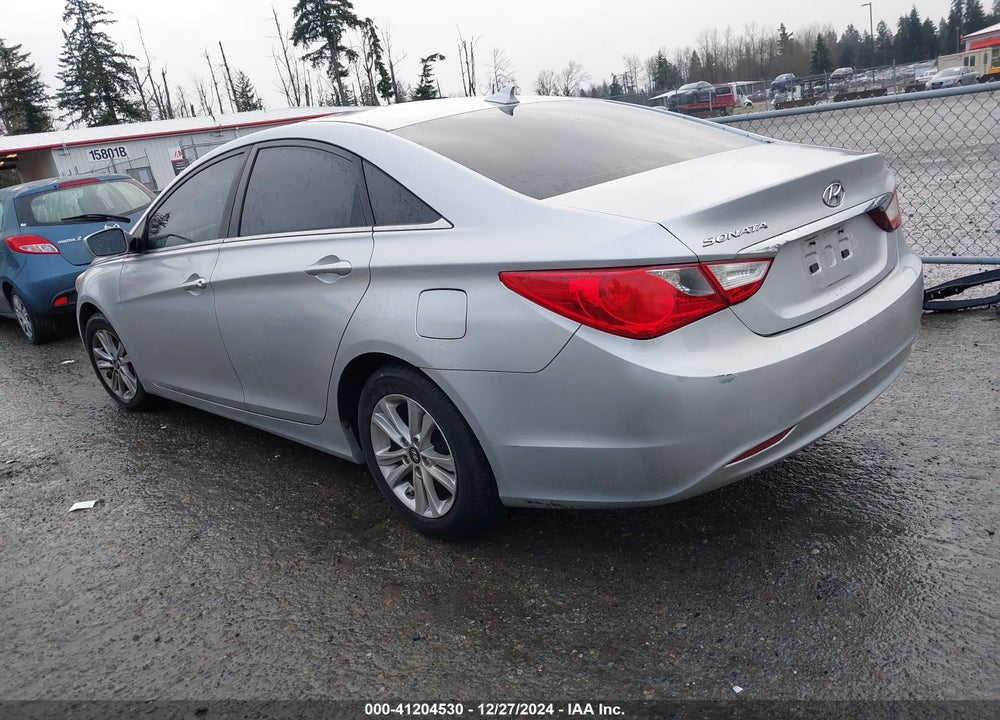 2013 HYUNDAI SONATA VIN: 5NPEB4AC8DH681050