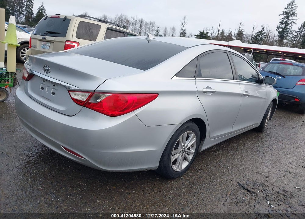 2013 HYUNDAI SONATA VIN: 5NPEB4AC8DH681050
