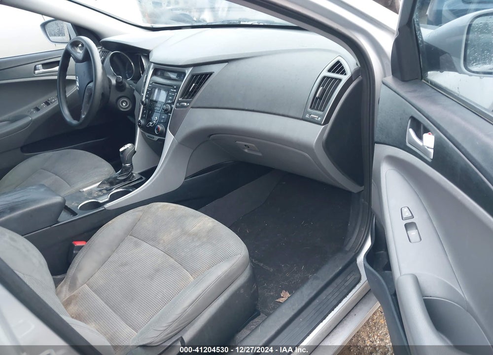 2013 HYUNDAI SONATA VIN: 5NPEB4AC8DH681050