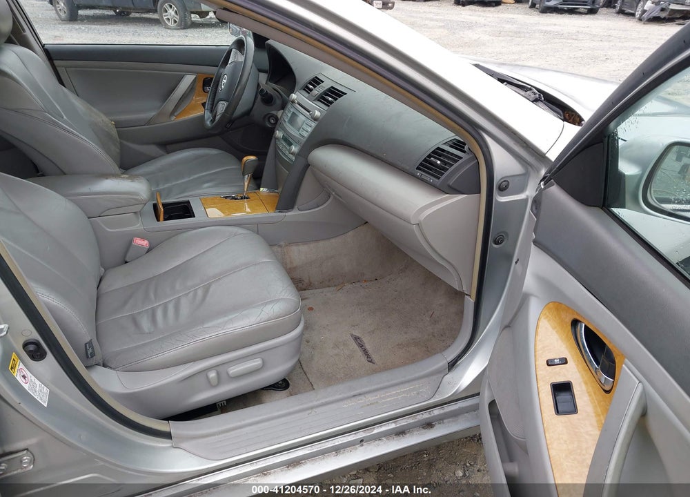 2007 TOYOTA CAMRY XLE V6 VIN: 4T1BK46K17U015589