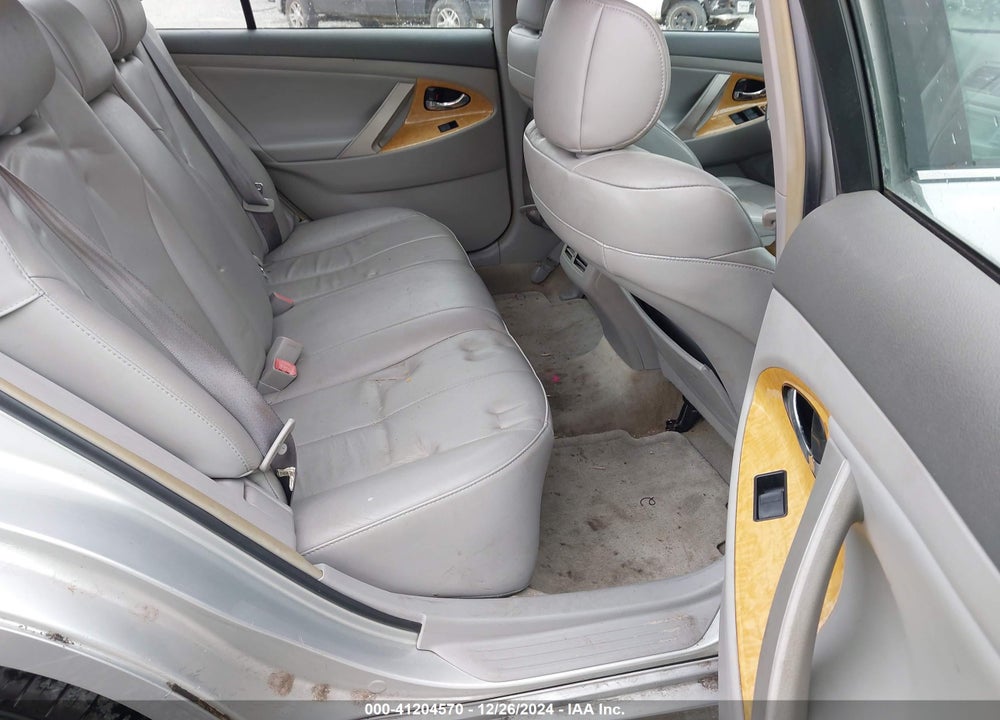 2007 TOYOTA CAMRY XLE V6 VIN: 4T1BK46K17U015589