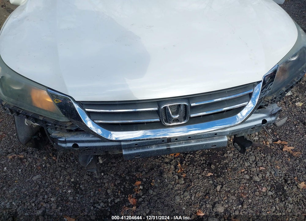 2015 HONDA ACCORD VIN: 1HGCR2F50FA255107