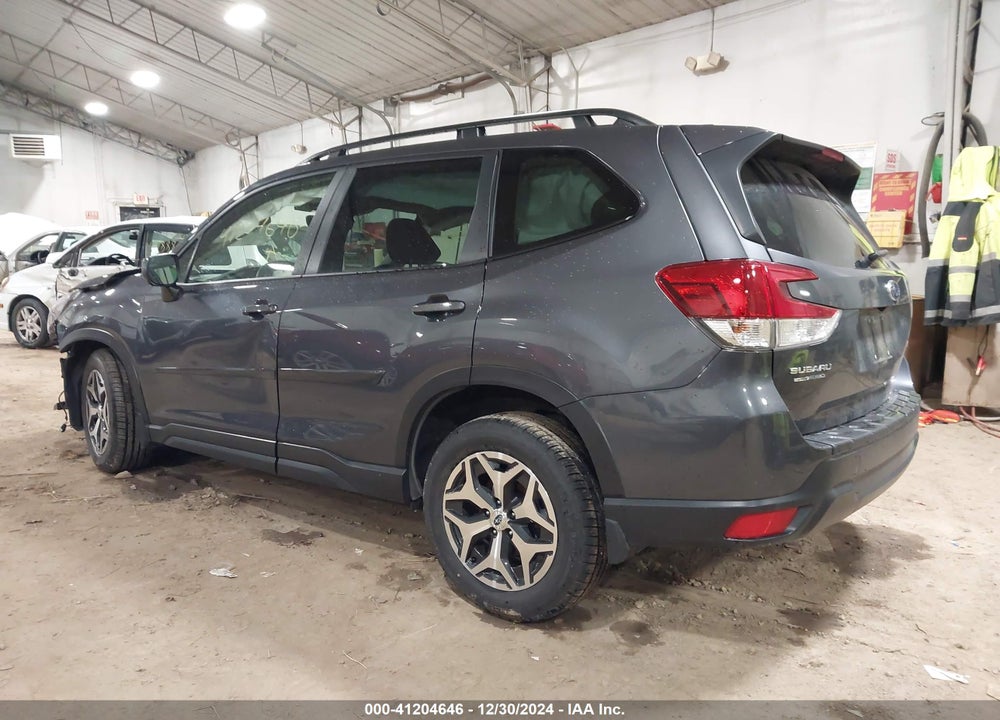 2022 SUBARU FORESTER PREMIUM VIN: JF2SKADC8NH428079