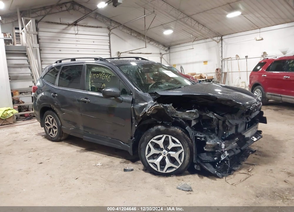 2022 SUBARU FORESTER PREMIUM VIN: JF2SKADC8NH428079