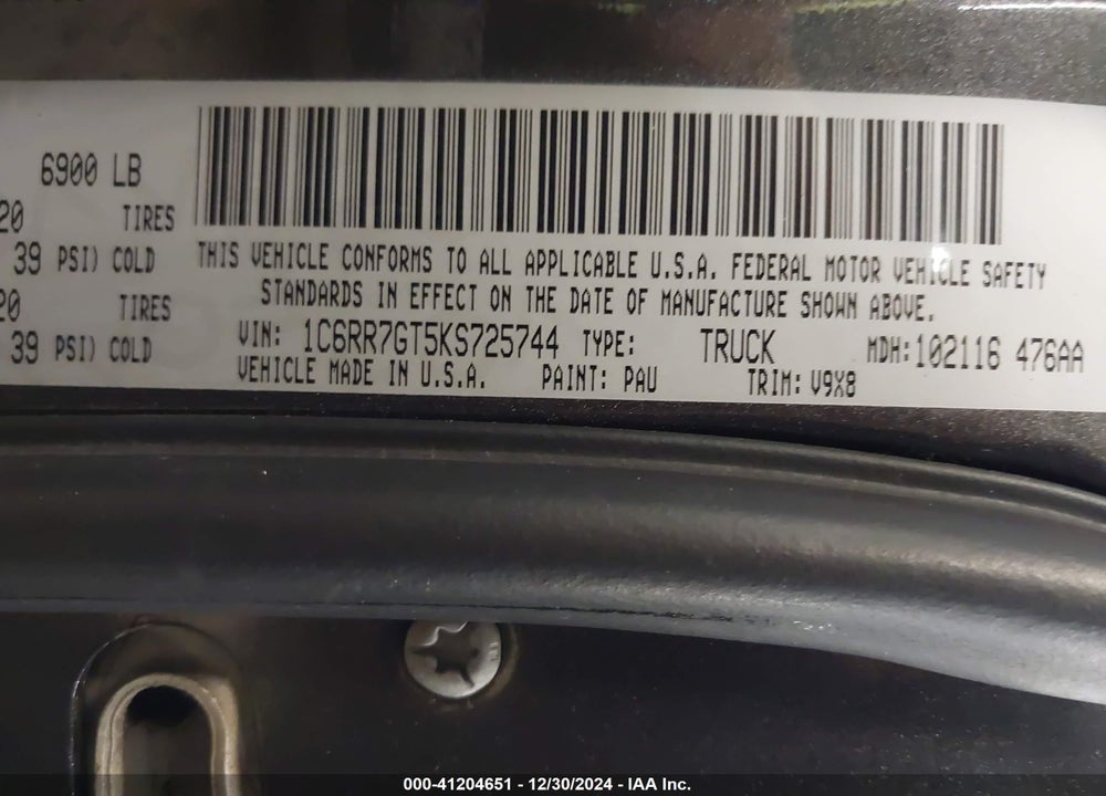 2019 RAM 1500 CLASSIC VIN: 1C6RR7GT5KS725744