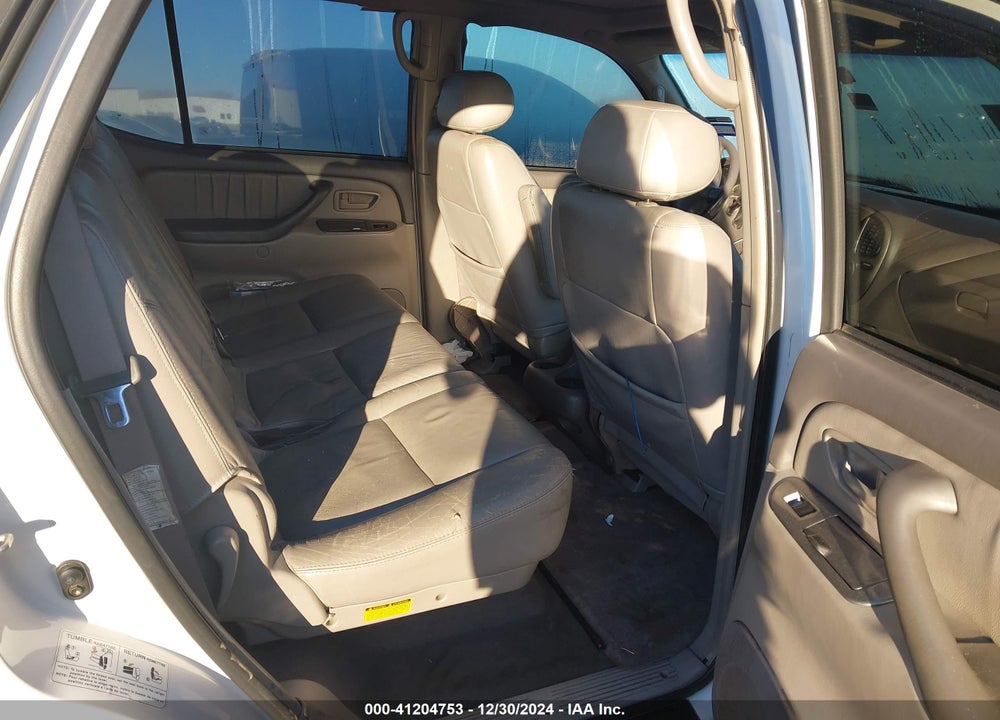2002 TOYOTA SEQUOIA LIMITED V8 VIN: 5TDBT48A62S075581