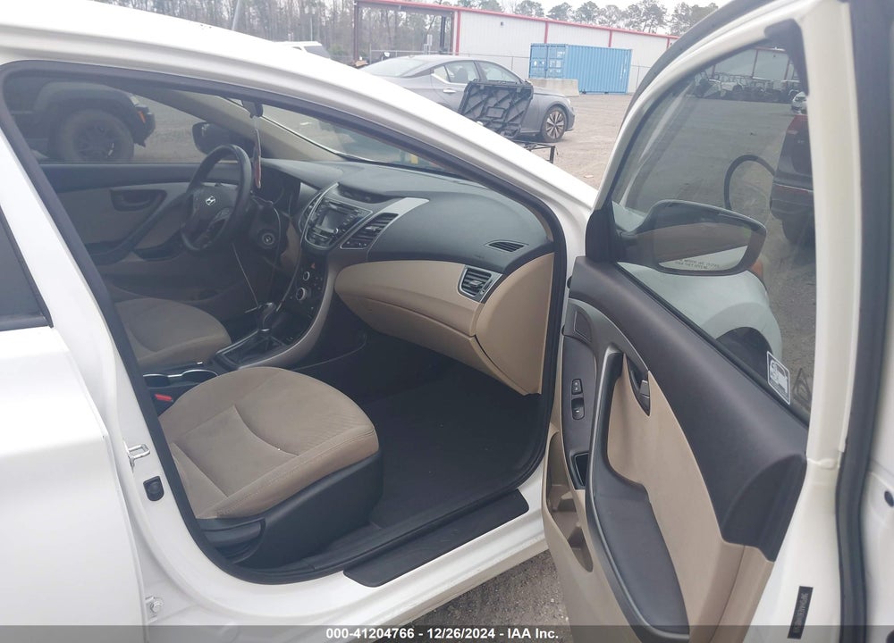 2014 HYUNDAI ELANTRA SE VIN: 5NPDH4AE6EH481569