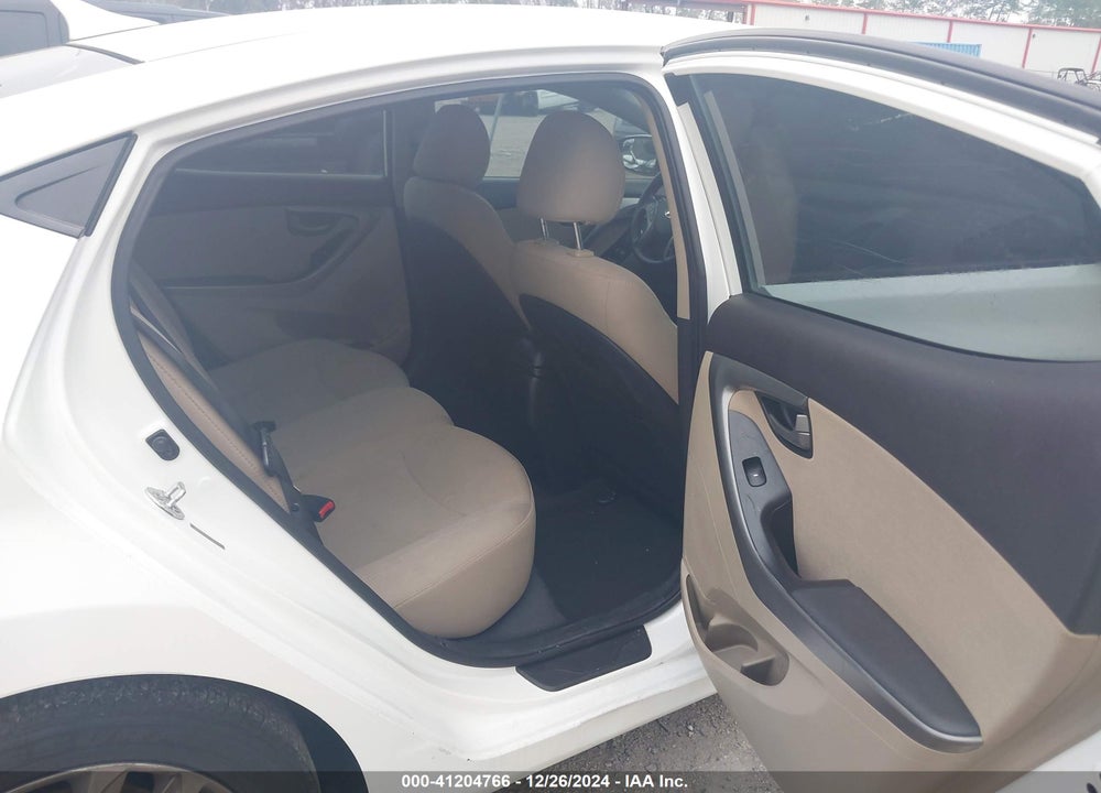 2014 HYUNDAI ELANTRA SE VIN: 5NPDH4AE6EH481569
