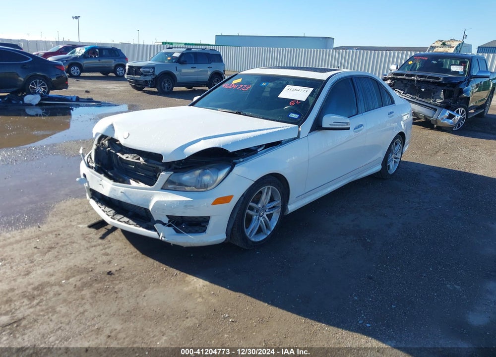 2014 MERCEDES-BENZ C 250 LUXURY/SPORT VIN: WDDGF4HB3EA966117