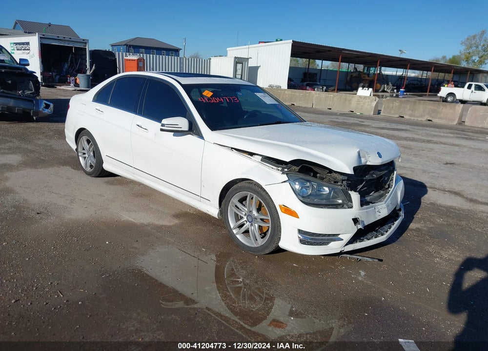 2014 MERCEDES-BENZ C 250 LUXURY/SPORT VIN: WDDGF4HB3EA966117