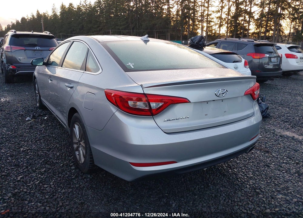 2016 HYUNDAI SONATA SE VIN: 5NPE24AF0GH318840