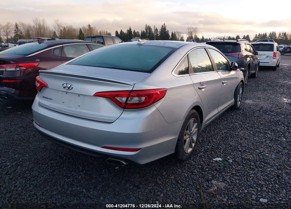 2016 HYUNDAI SONATA SE VIN: 5NPE24AF0GH318840
