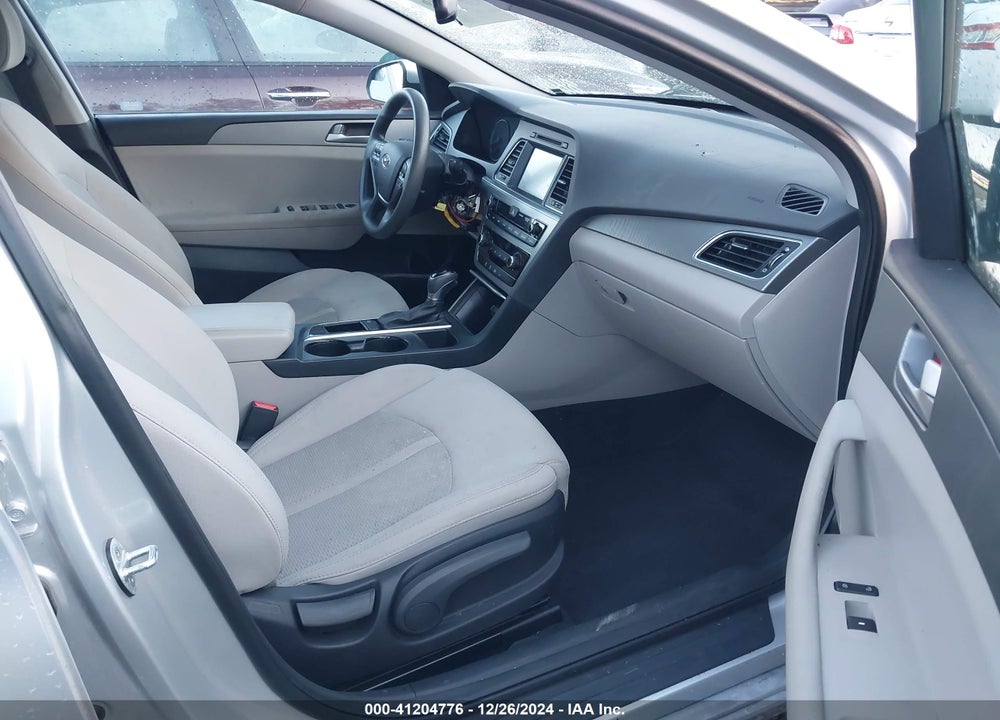 2016 HYUNDAI SONATA SE VIN: 5NPE24AF0GH318840