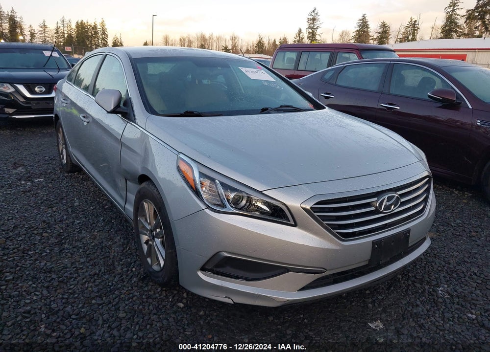 2016 HYUNDAI SONATA SE VIN: 5NPE24AF0GH318840