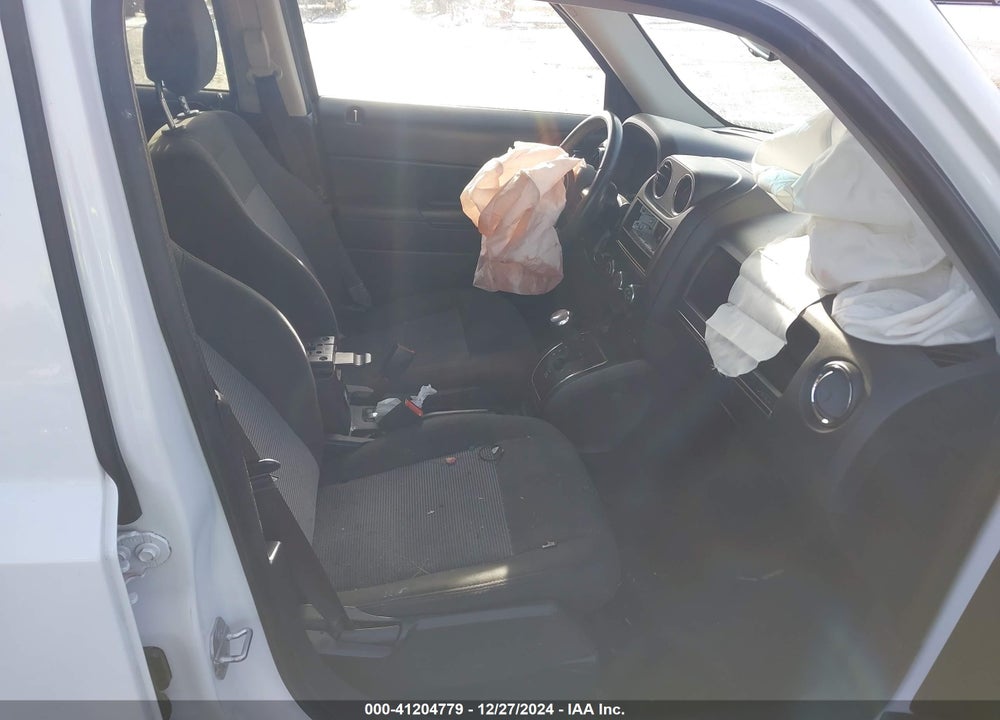 2016 JEEP PATRIOT LATITUDE VIN: 1C4NJRFBXGD581073