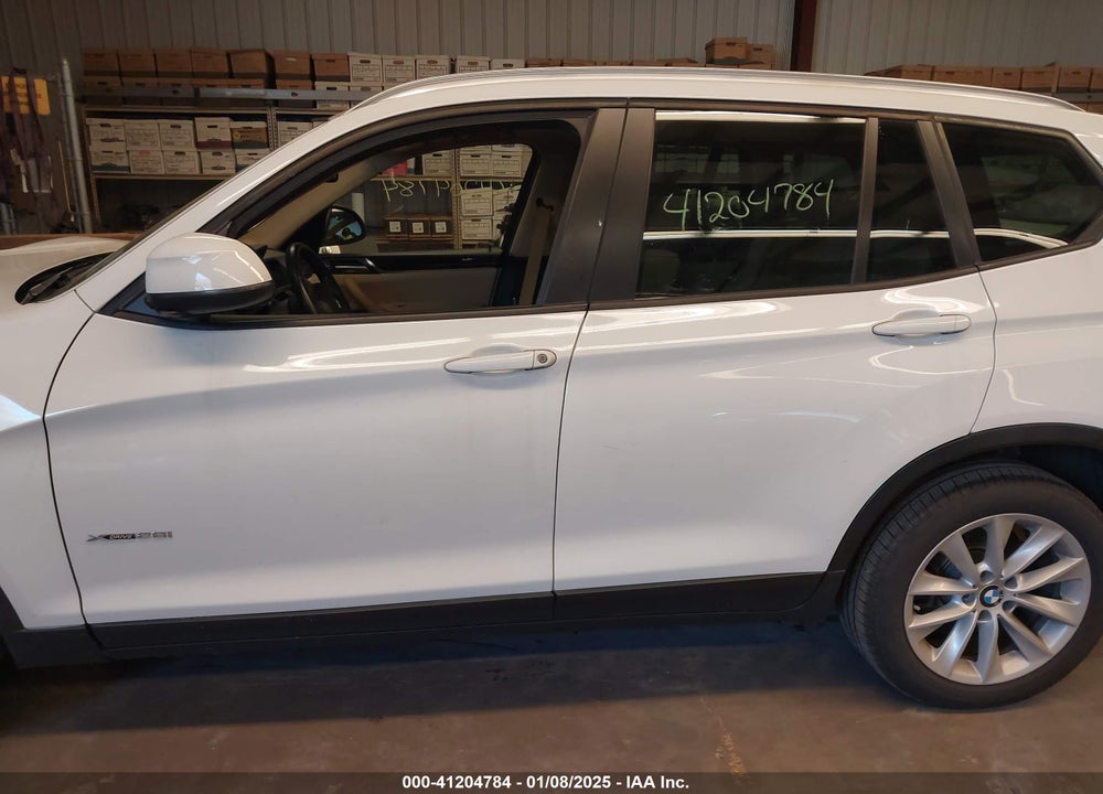 2017 BMW X3 XDRIVE28I VIN: 5UXWX9C3XH0T19884