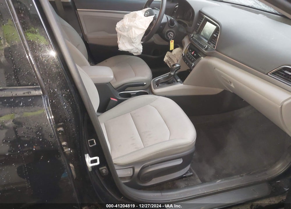 2017 HYUNDAI ELANTRA SE VIN: 5NPD84LF8HH076131