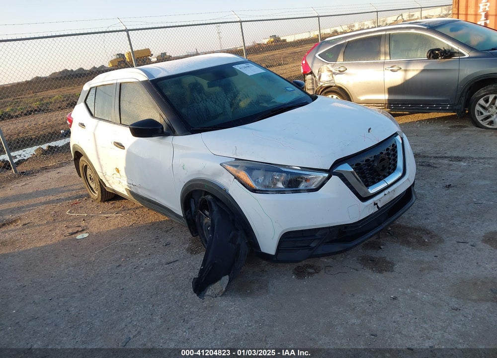 2019 NISSAN KICKS S VIN: 3N1CP5CUXKL505881