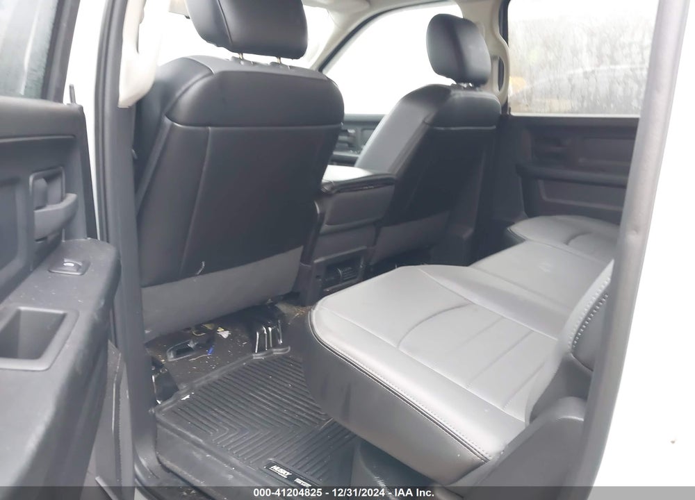 2022 RAM 1500 CLASSIC VIN: 1C6RR6ST9NS203852