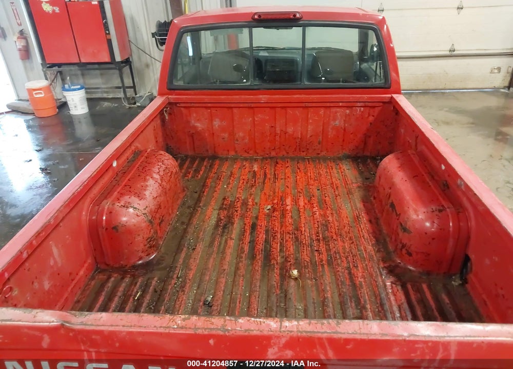 1997 NISSAN 4X2 TRUCK XE VIN: 1N6SD11S2VC353409