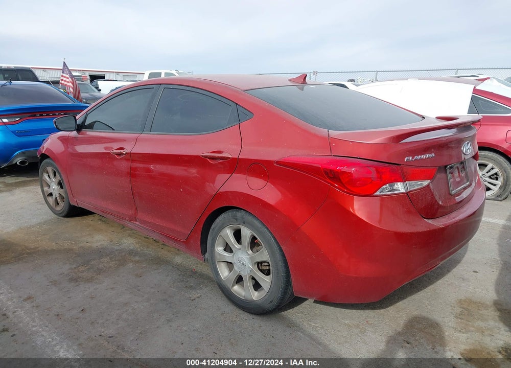 2013 HYUNDAI ELANTRA VIN: KMHDH4AE5DU865858