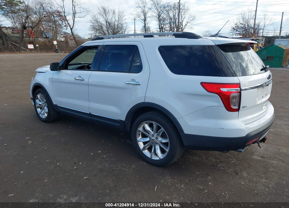 2015 FORD EXPLORER XLT VIN: 1FM5K8D86FGA50279