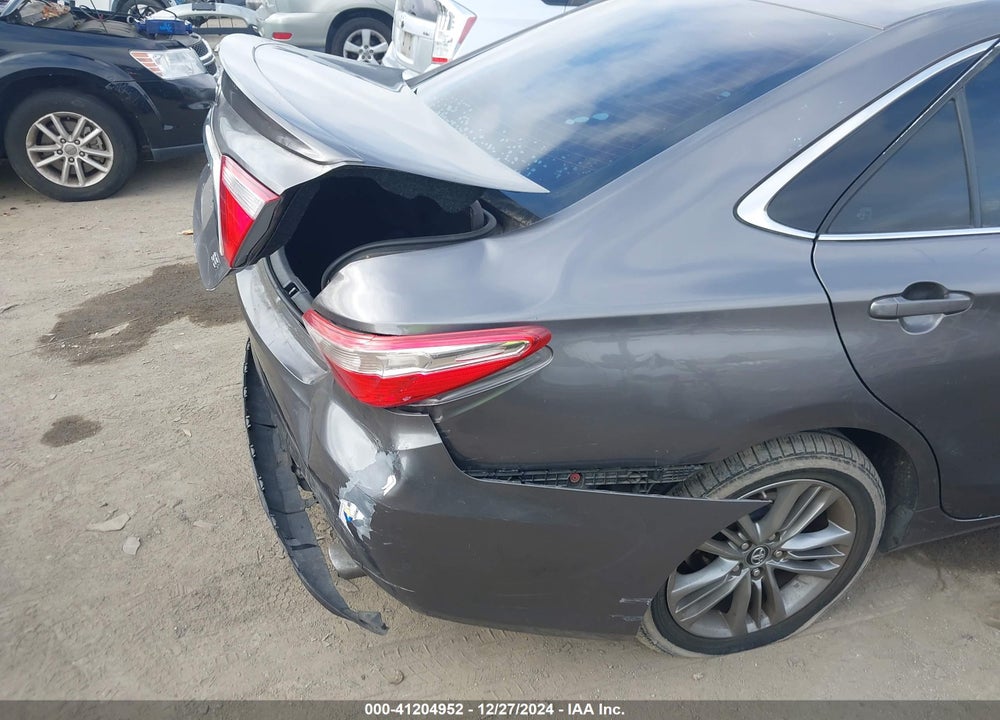 2017 TOYOTA CAMRY SE VIN: 4T1BF1FK0HU669259