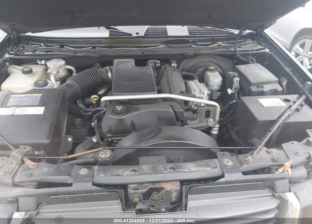 2004 GMC ENVOY XUV SLT VIN: 1GKET12S446162173
