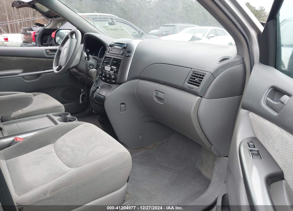 2008 TOYOTA SIENNA LE VIN: 5TDZK23C88S120446