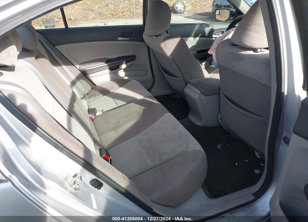 2010 HONDA ACCORD 2.4 LX-P VIN: 1HGCP2F4XAA026343