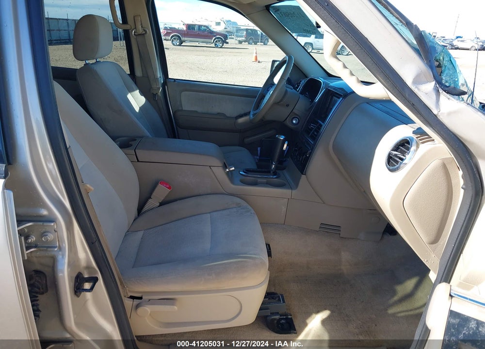 2007 FORD EXPLORER XLT VIN: 1FMEU638X7UA40244