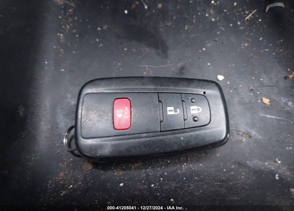 2018 TOYOTA PRIUS VIN: JTDKBRFU8J3584052