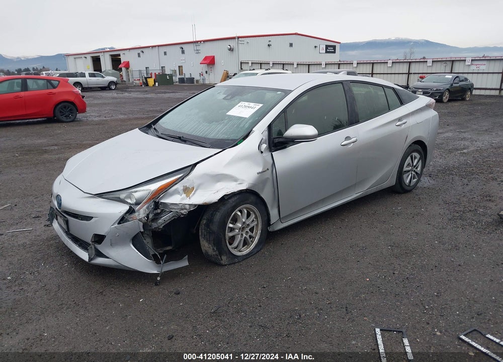 2018 TOYOTA PRIUS VIN: JTDKBRFU8J3584052