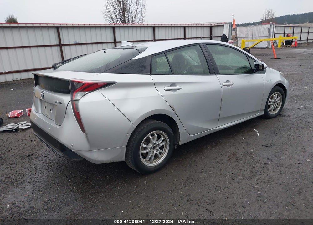 2018 TOYOTA PRIUS VIN: JTDKBRFU8J3584052