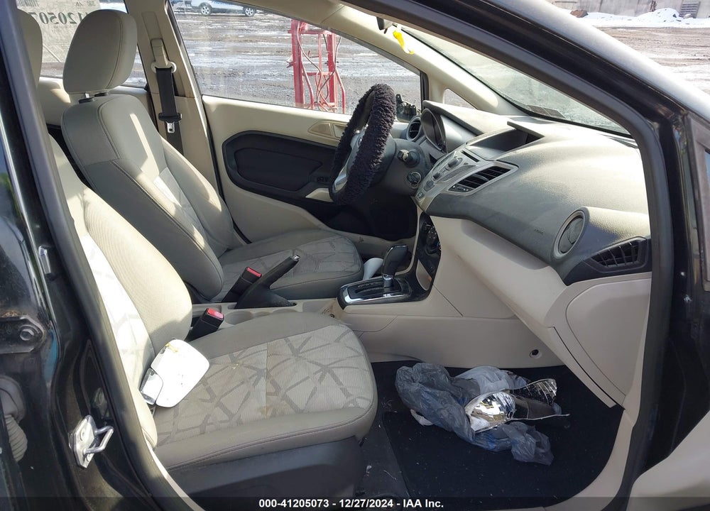 2011 FORD FIESTA SE VIN: 3FADP4BJ0BM211991