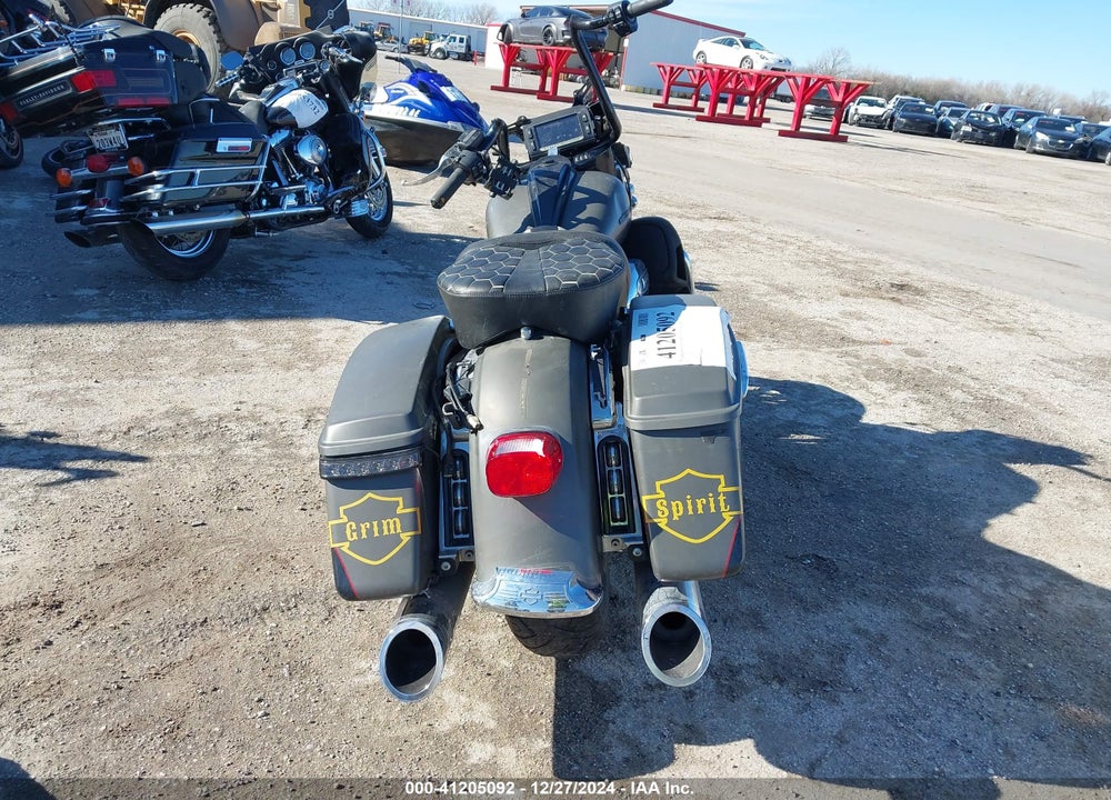 2018 HARLEY-DAVIDSON FLHTK ULTRA LIMITED VIN: 1HD1KED12JB661385