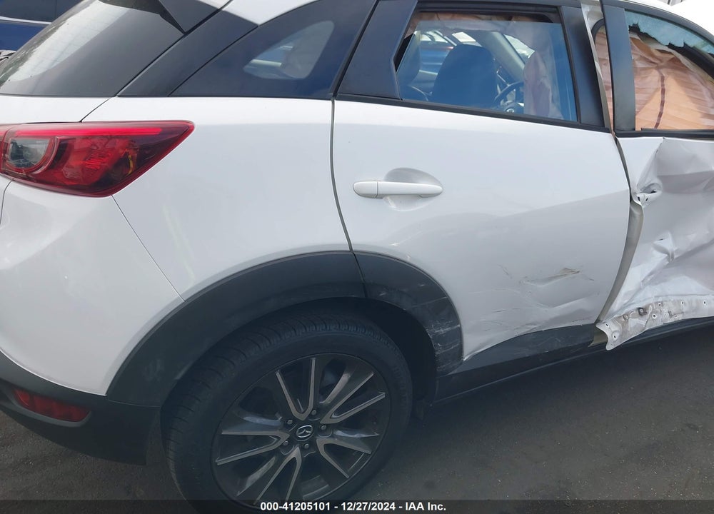 2017 MAZDA CX-3 VIN: JM1DKFC75H0144601