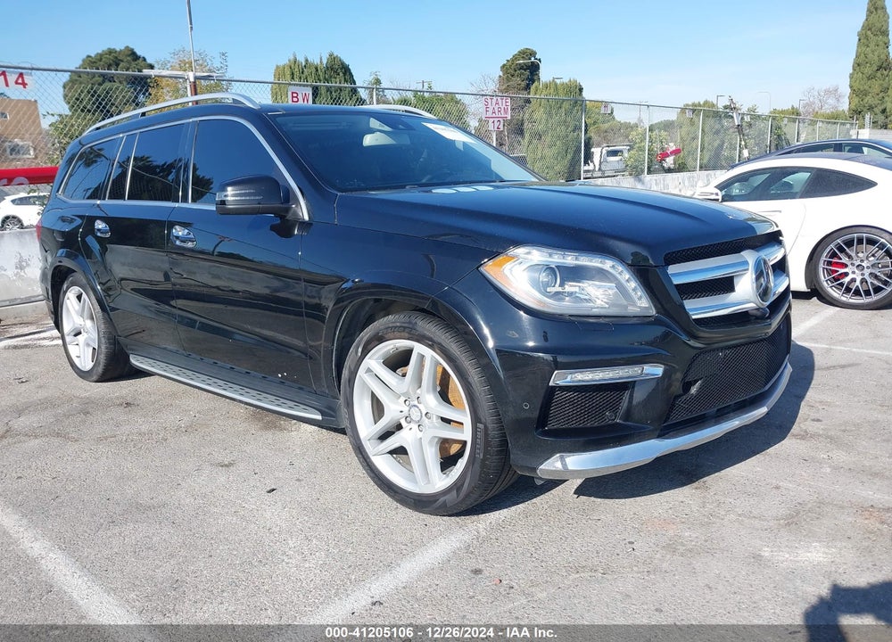 2013 MERCEDES-BENZ GL 550 4MATIC VIN: 4JGDF7DE5DA231695