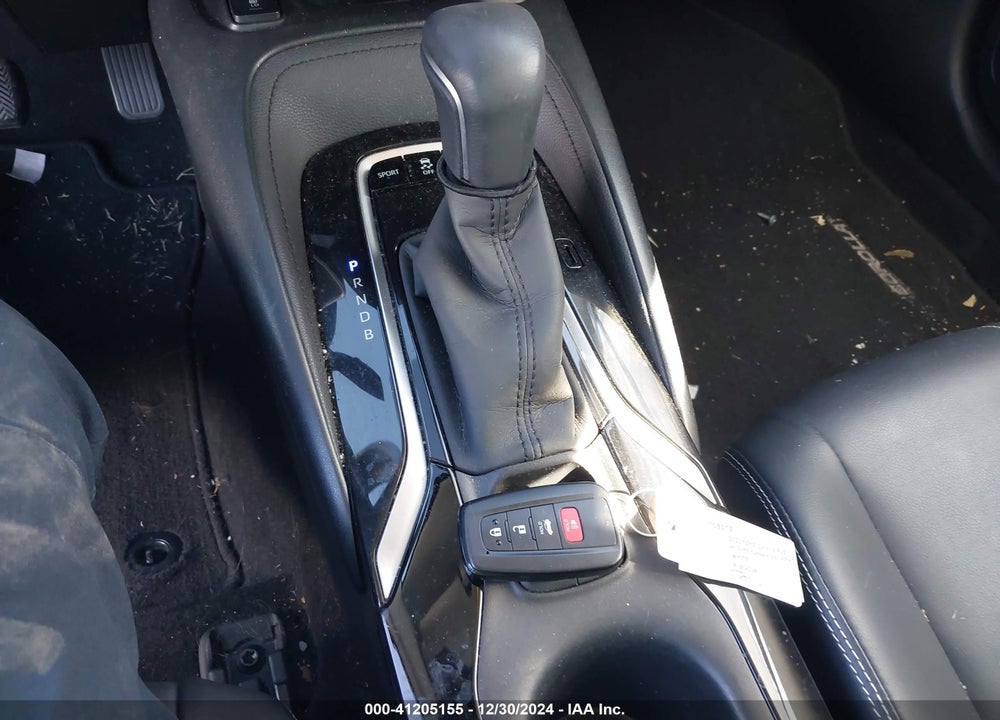 2020 TOYOTA COROLLA XLE VIN: JTDFPRAE8LJ008737