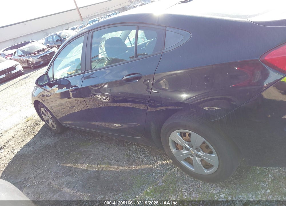 2018 CHEVROLET CRUZE VIN: 1G1BC5SM1J7229608