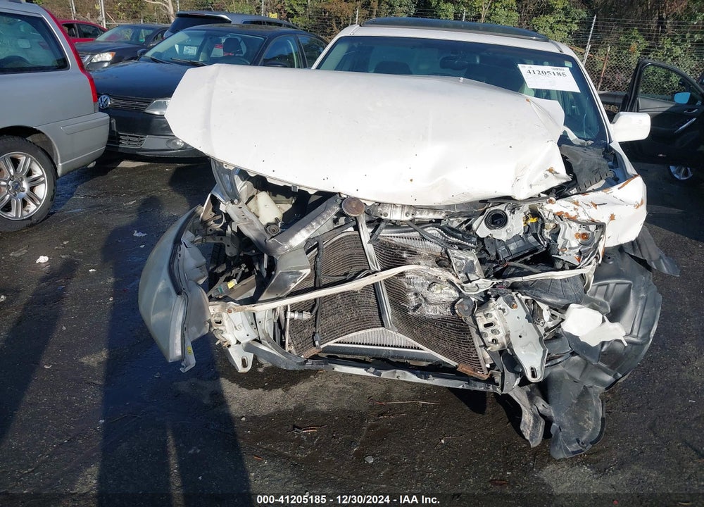2001 TOYOTA AVALON XL VIN: 4T1BF28B61U147891