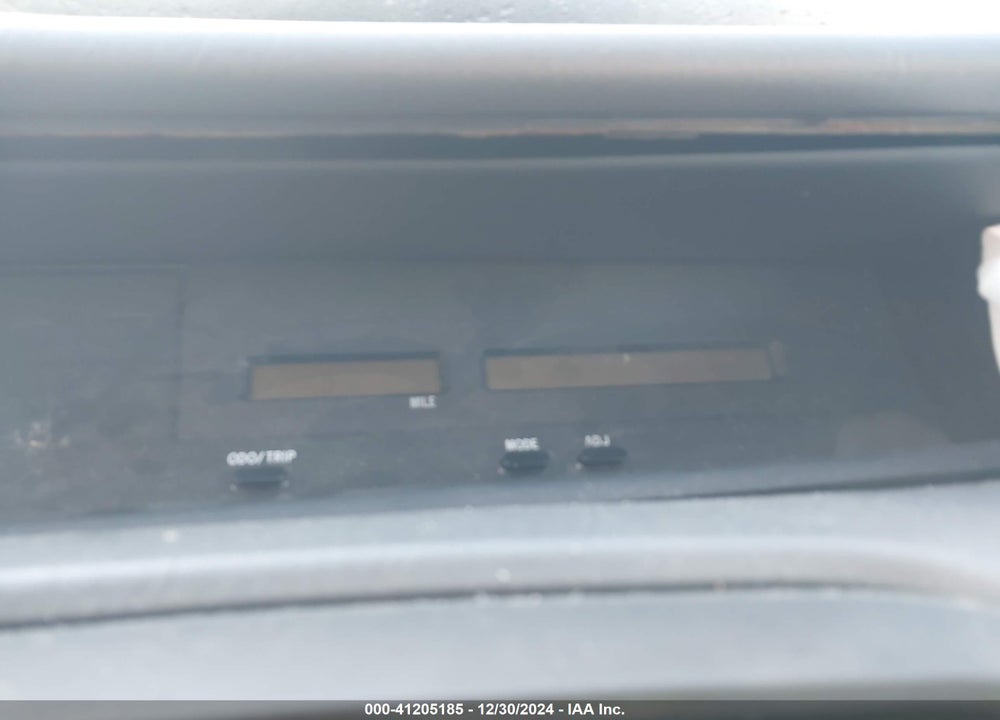 2001 TOYOTA AVALON XL VIN: 4T1BF28B61U147891