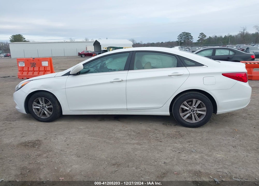 2013 HYUNDAI SONATA VIN: 5NPEB4AC8DH712376