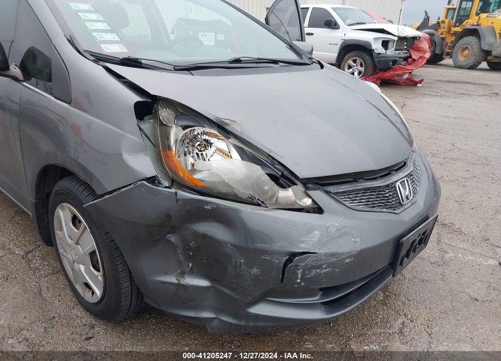 2012 HONDA FIT VIN: JHMGE8H31CC029201