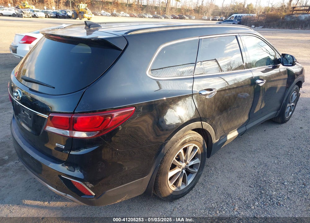 2018 HYUNDAI SANTA FE SE VIN: KM8SMDHF6JU274211